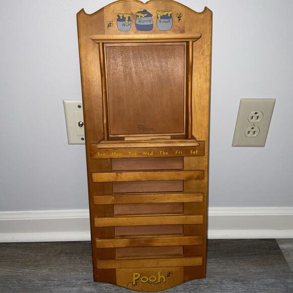 Winnie The Pooh Bradford Exchange Whole Year Perpetual Wall Calendar & Plates - Picture 2 of 7